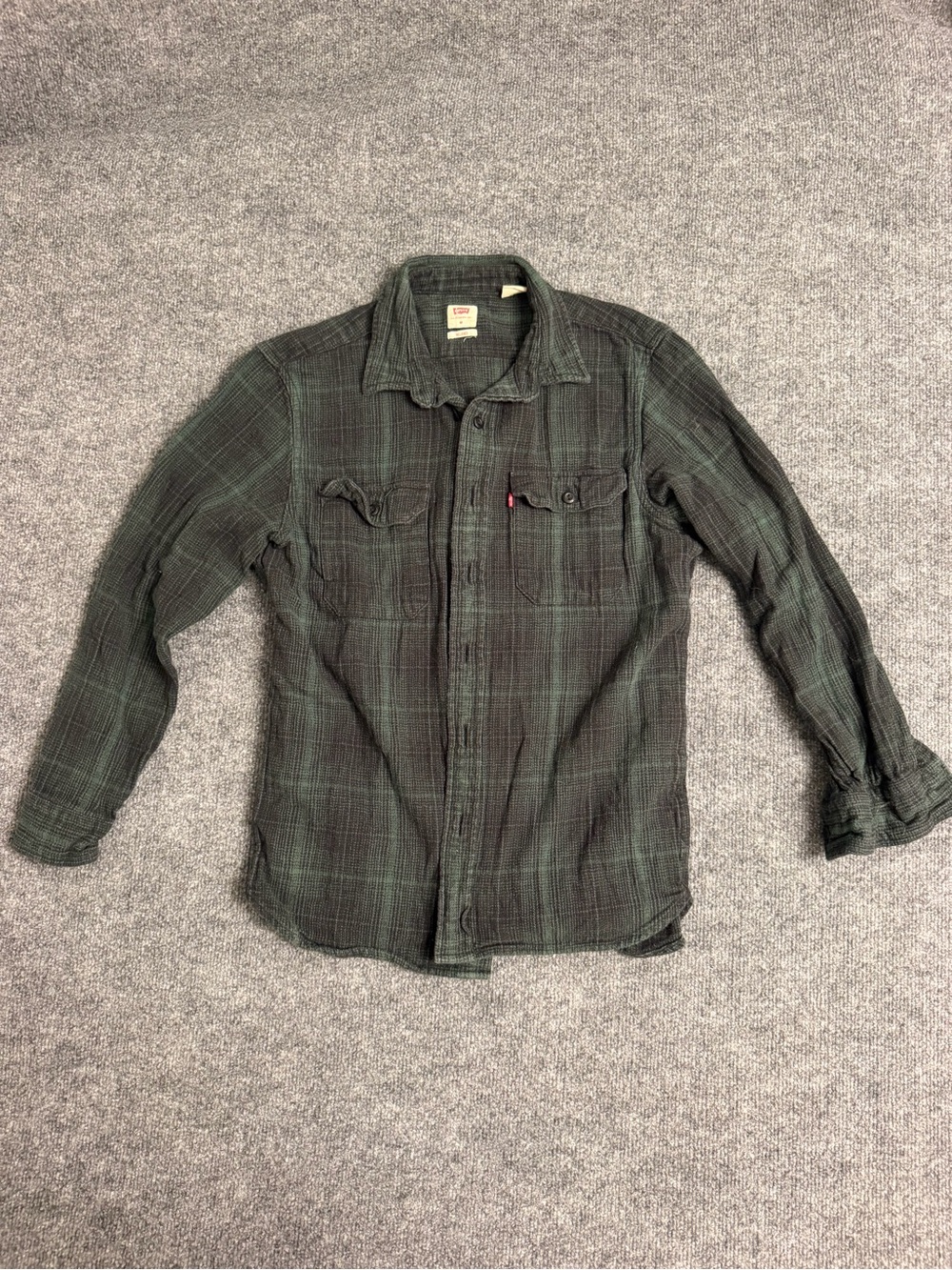 Levi's Men's Green and Black Plaid Button-Down Shirt